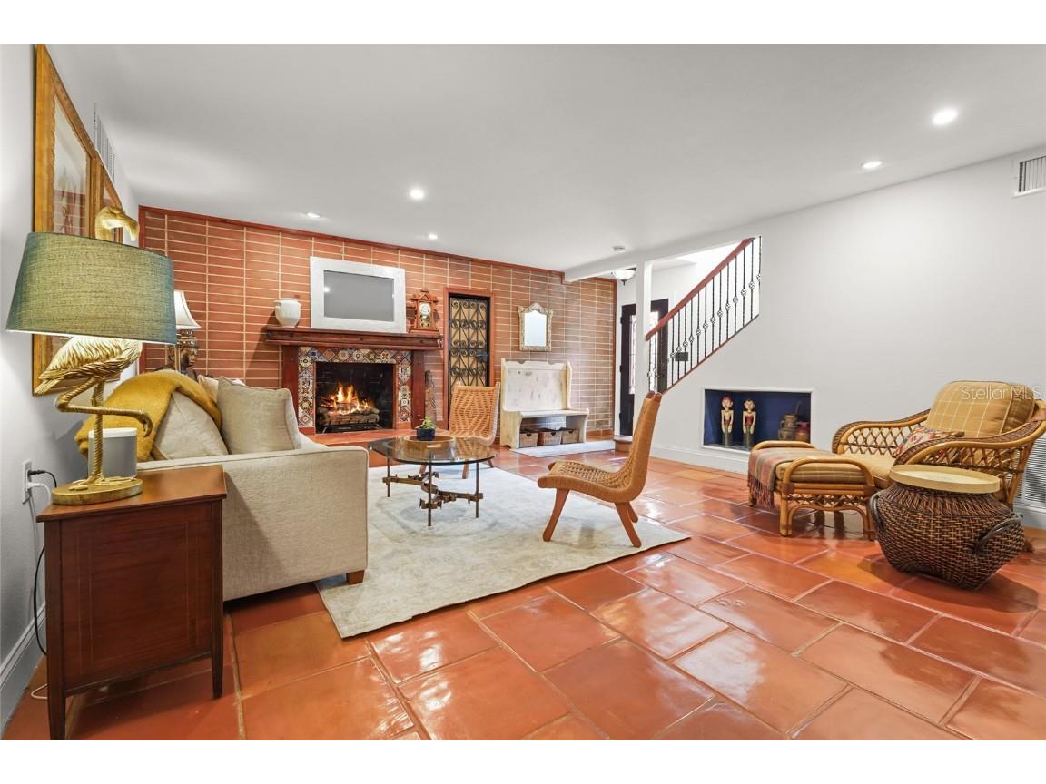 5354 Calle Florida Sarasota FL 34242 A4664418 image16