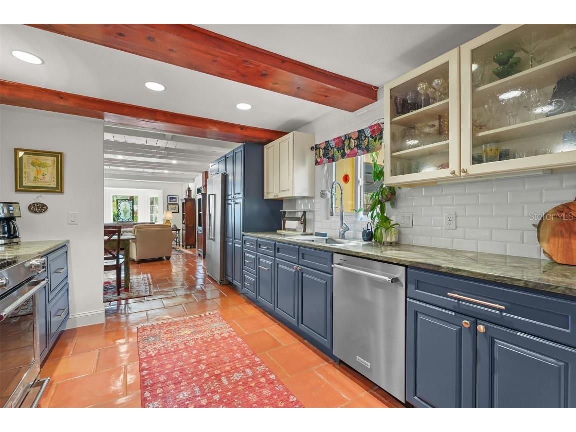 5354 Calle Florida Sarasota FL 34242 A4664418 image26