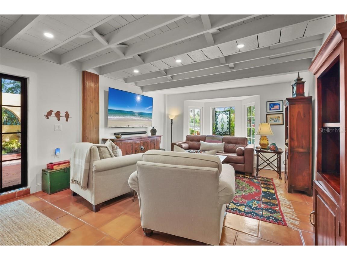 5354 Calle Florida Sarasota FL 34242 A4664418 image27