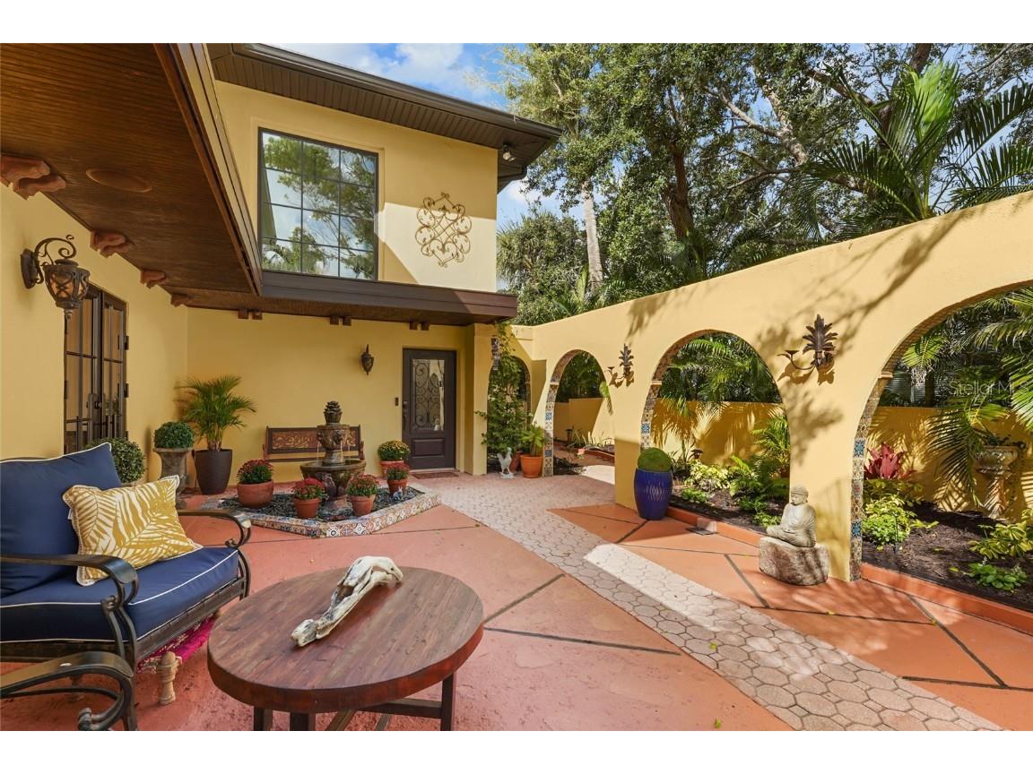 5354 Calle Florida Sarasota FL 34242 A4664418 image3