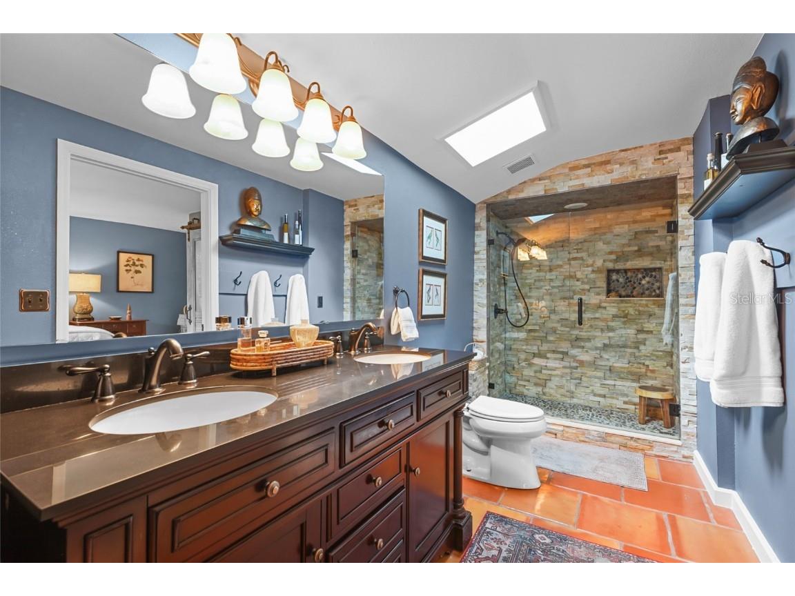 5354 Calle Florida Sarasota FL 34242 A4664418 image36