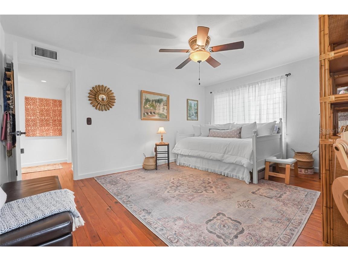 5354 Calle Florida Sarasota FL 34242 A4664418 image40