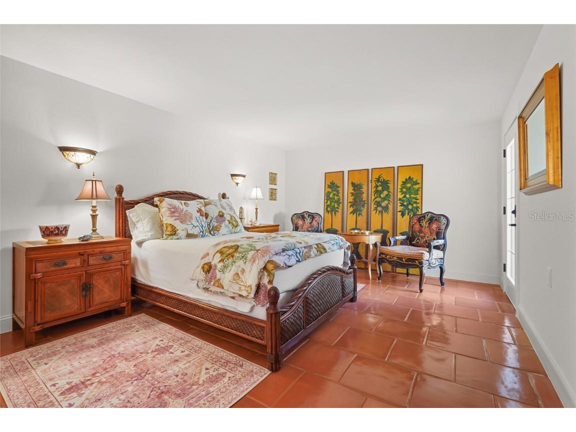 5354 Calle Florida Sarasota FL 34242 A4664418 image53