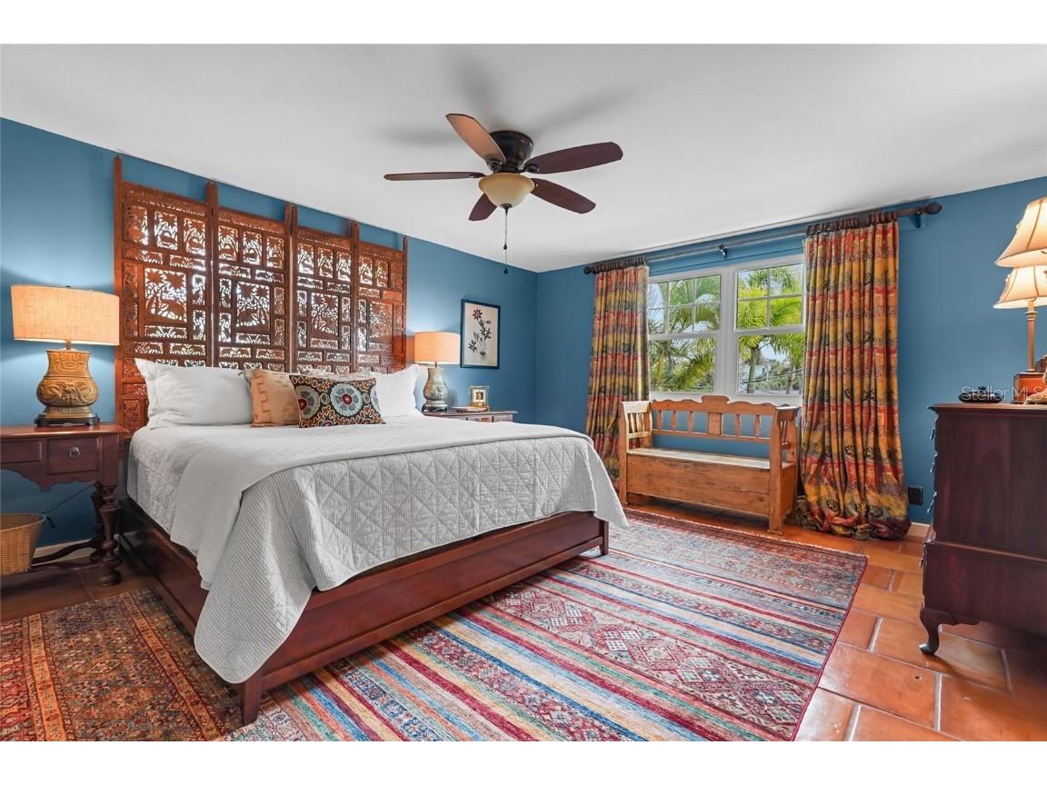 5354 Calle Florida Sarasota FL 34242 A4664418 image7