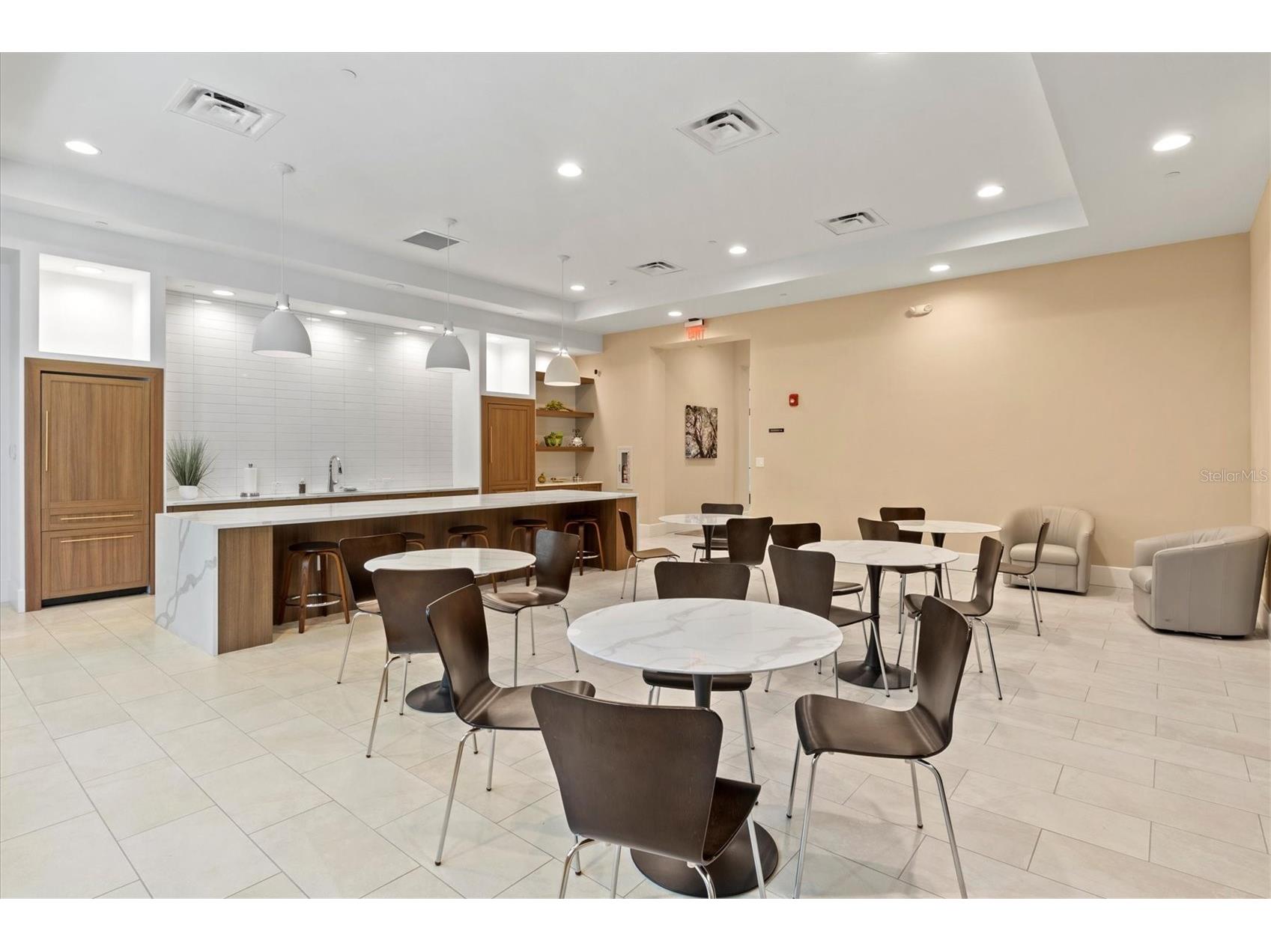 5354 Myrtle Wood #50 Sarasota FL 34235 A4677059 image42