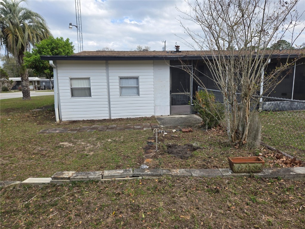 5354 SE 184th Terrace Ocklawaha FL 32179 OM708739 image32