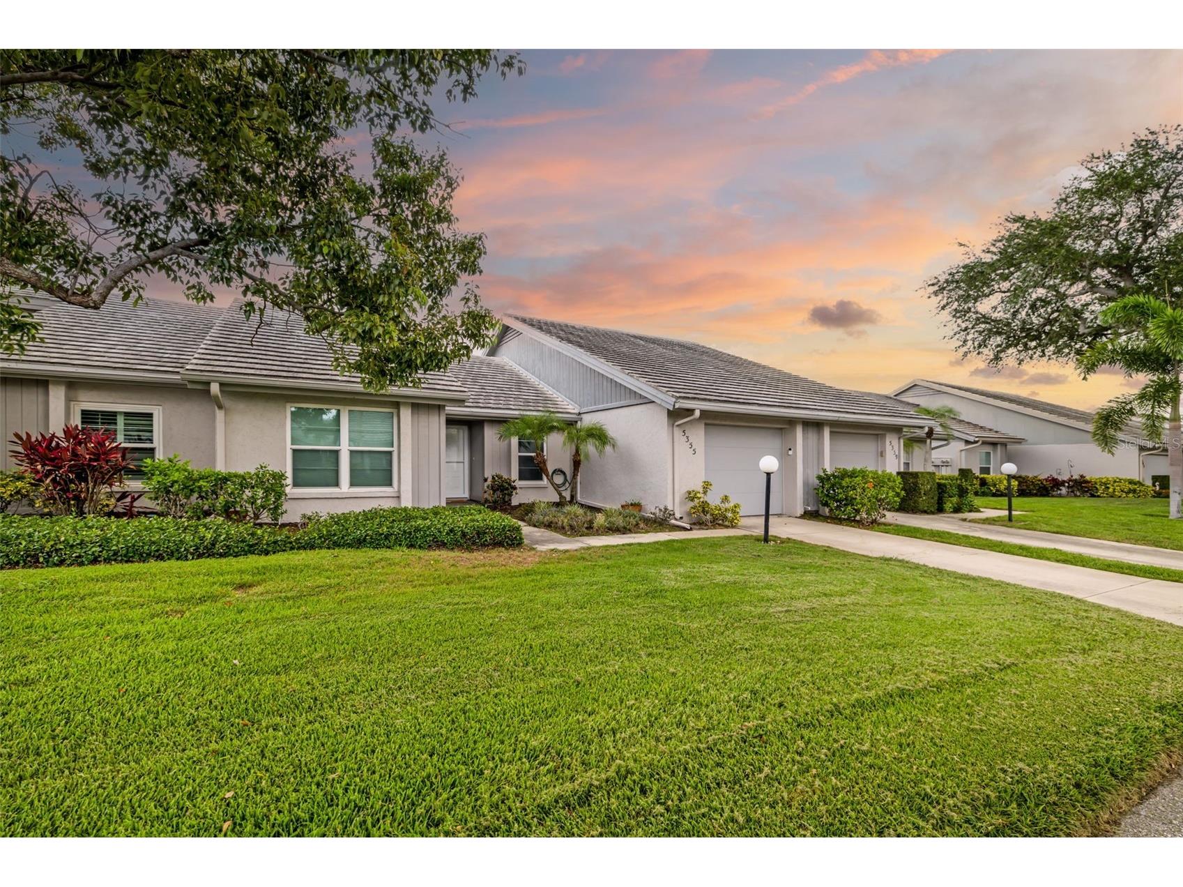 5355 Crestlake Boulevard #65 Sarasota FL 34233 A4697491 image1