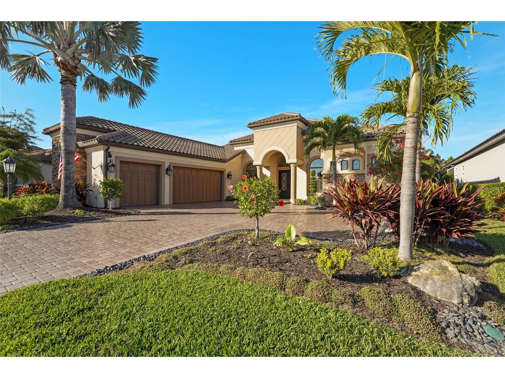 5356 Greenbrook Drive Sarasota FL 34238 A4673931 image1