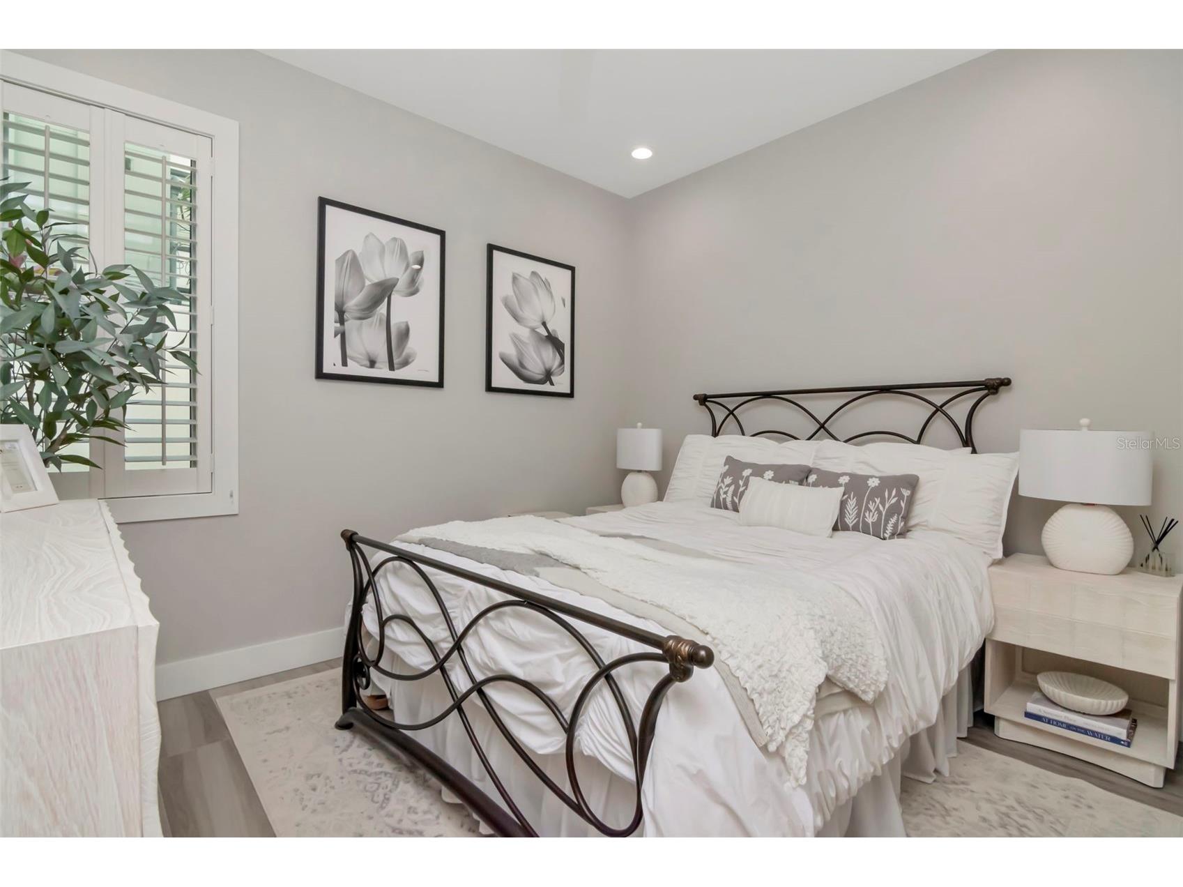 536 4th Avenue S #2 Saint Petersburg FL 33701 TB8491504 image3