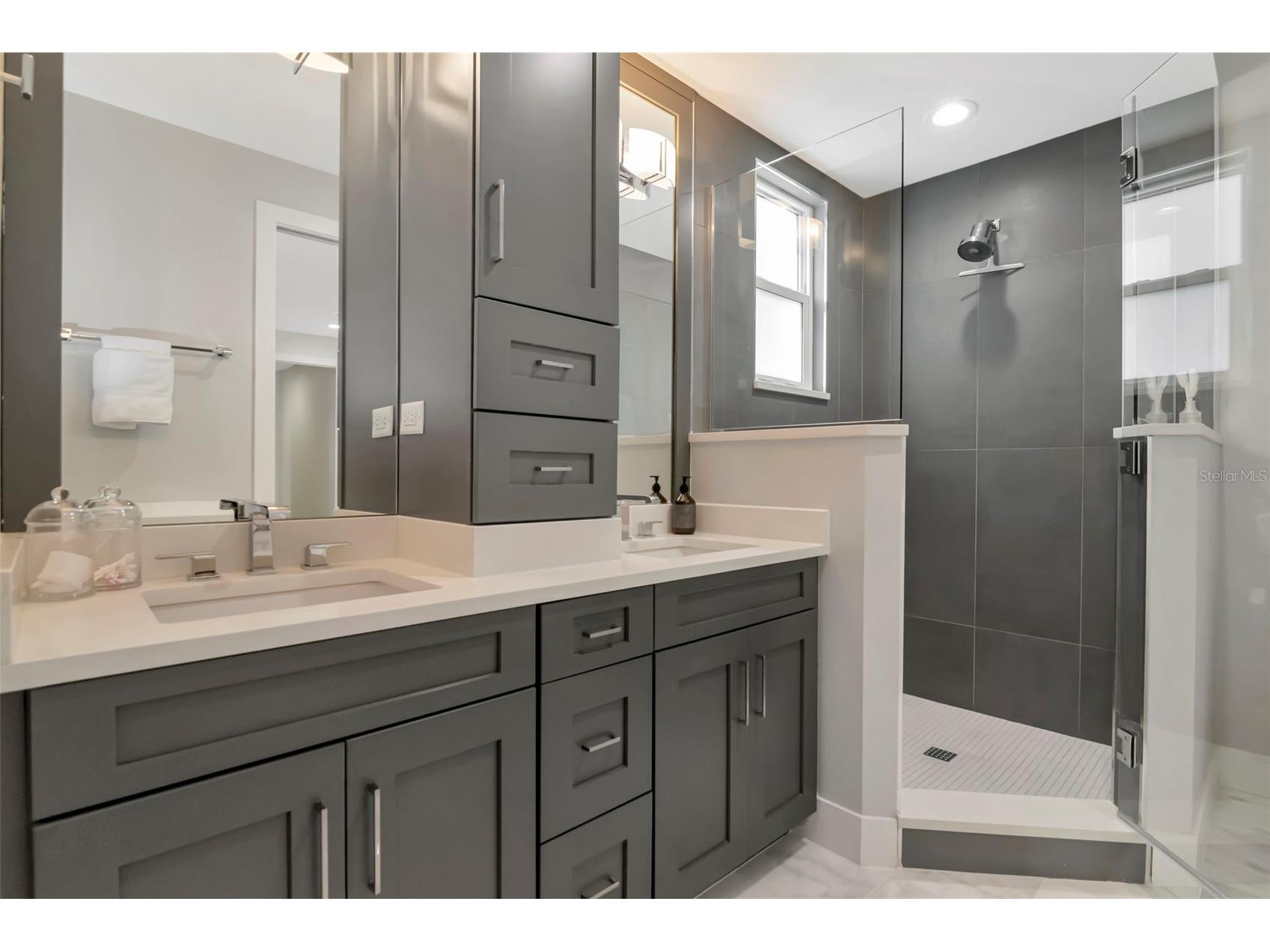 536 4th Avenue S #2 Saint Petersburg FL 33701 TB8491504 image33