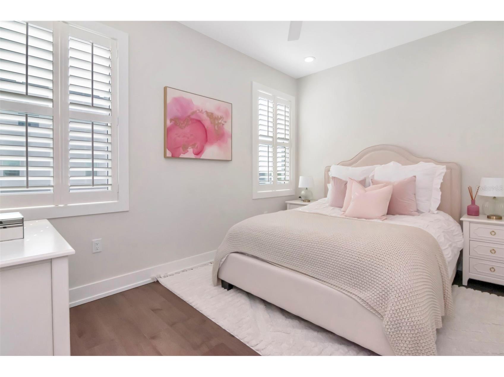 536 4th Avenue S #2 Saint Petersburg FL 33701 TB8491504 image36