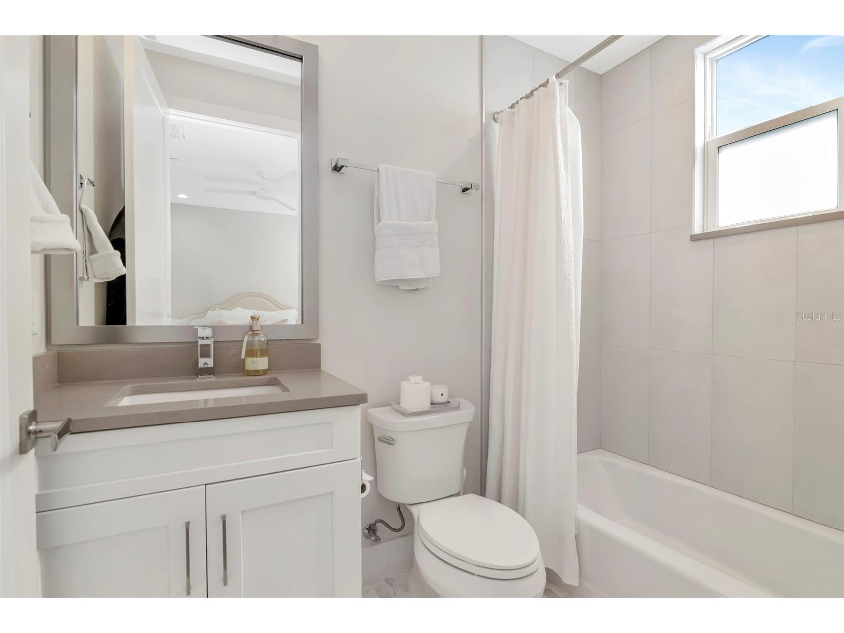 536 4th Avenue S #2 Saint Petersburg FL 33701 TB8491504 image38