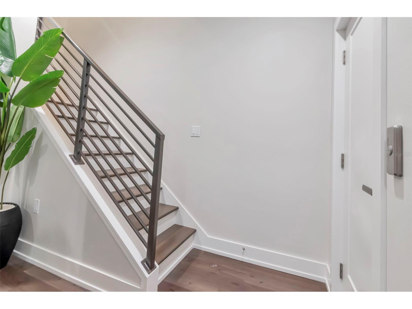 536 4th Avenue S #2 Saint Petersburg FL 33701 TB8491504 image40
