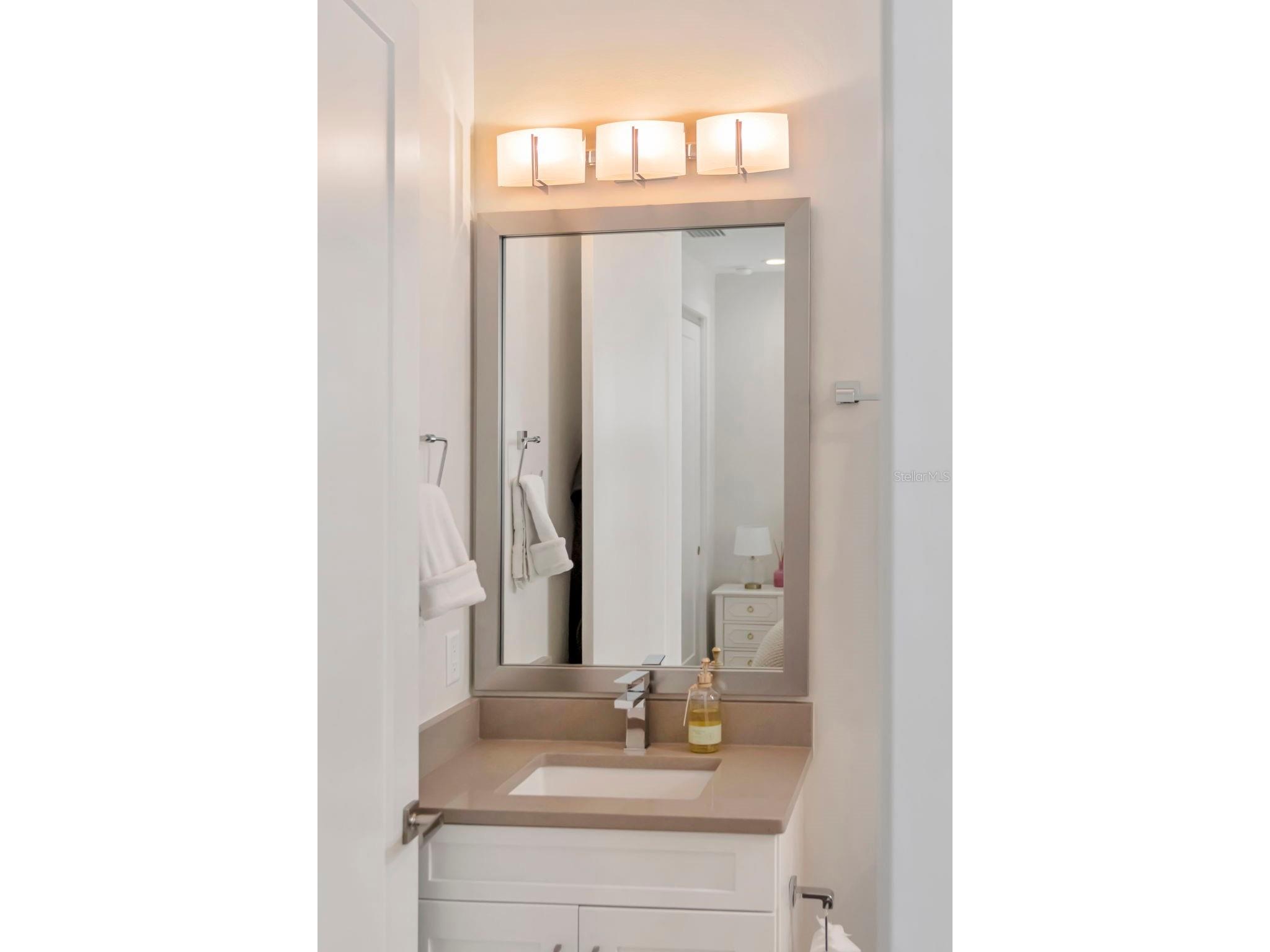 536 4th Avenue S #2 Saint Petersburg FL 33701 TB8491504 image47