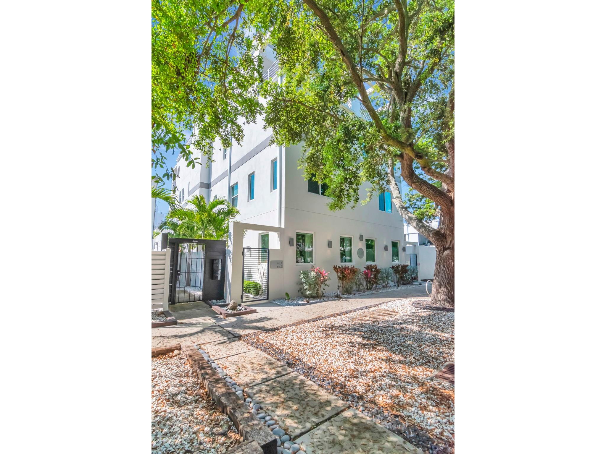 536 4th Avenue S #2 Saint Petersburg FL 33701 TB8491504 image68