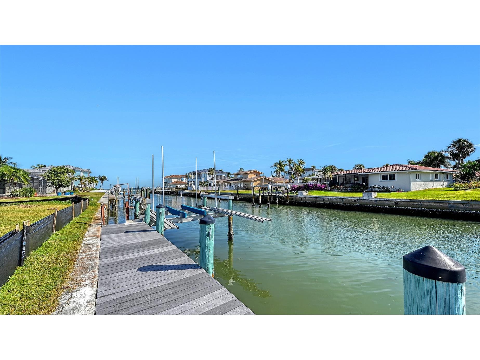 536 Gunwale Lane Longboat Key FL 34228 A4679888 image8