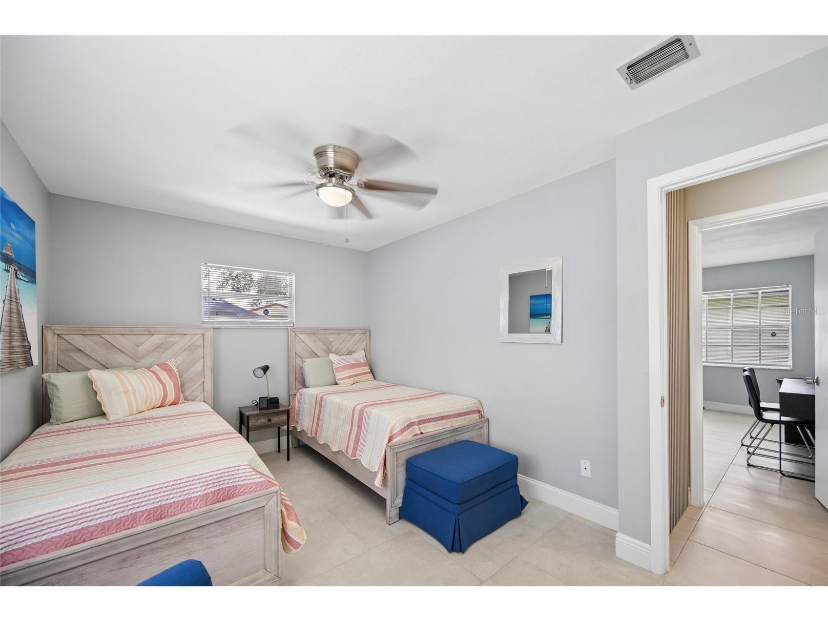 536 Hibiscus Way #7B Orlando FL 32807 O6411970 image17
