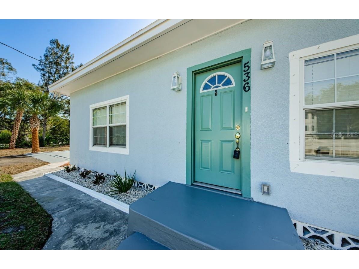 536 Midway Lane Tarpon Springs FL 34689 U8229283 image1
