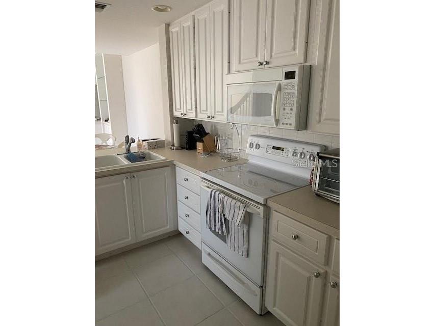 5361 Eliseo Street Sarasota FL 34238 A4659741 image7