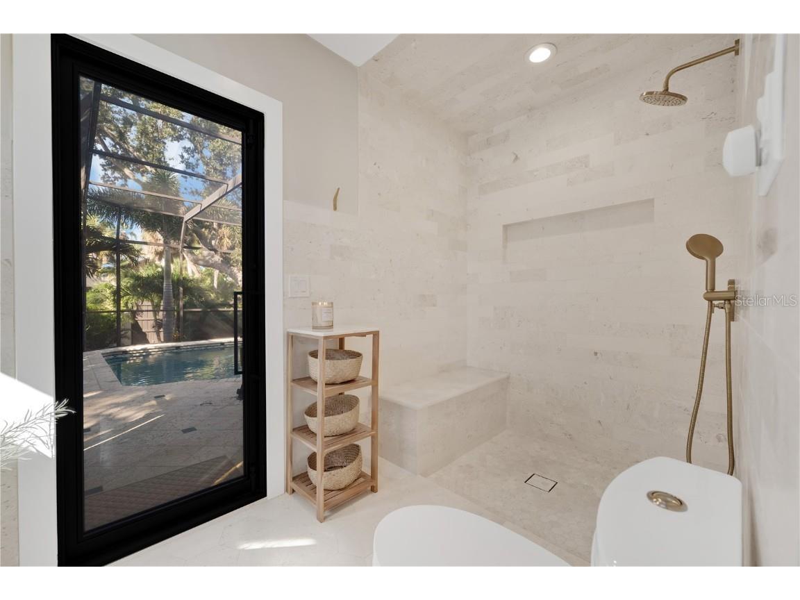 5361 Siesta Ct Sarasota FL 34242 TB8455948 image29