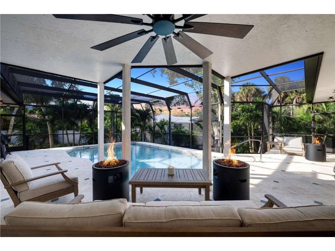 5361 Siesta Ct Sarasota FL 34242 TB8455948 image42