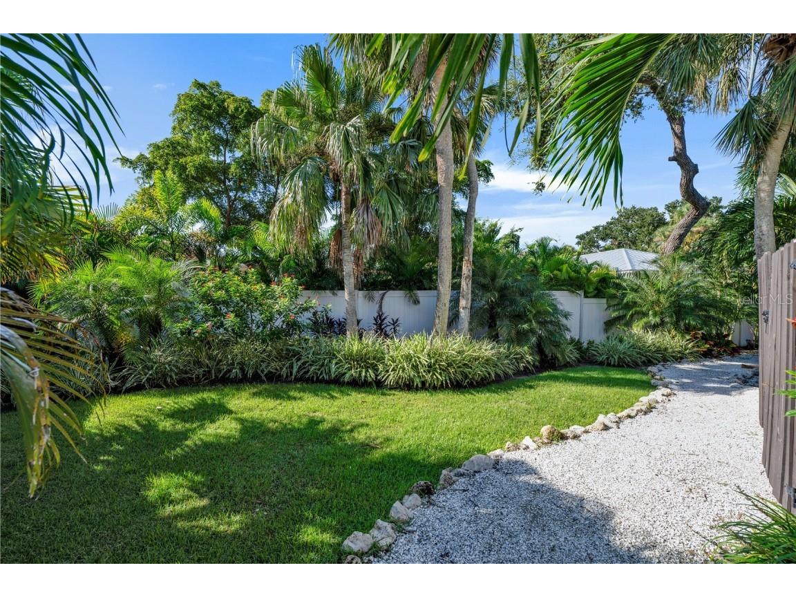 5361 Siesta Ct Sarasota FL 34242 TB8455948 image51