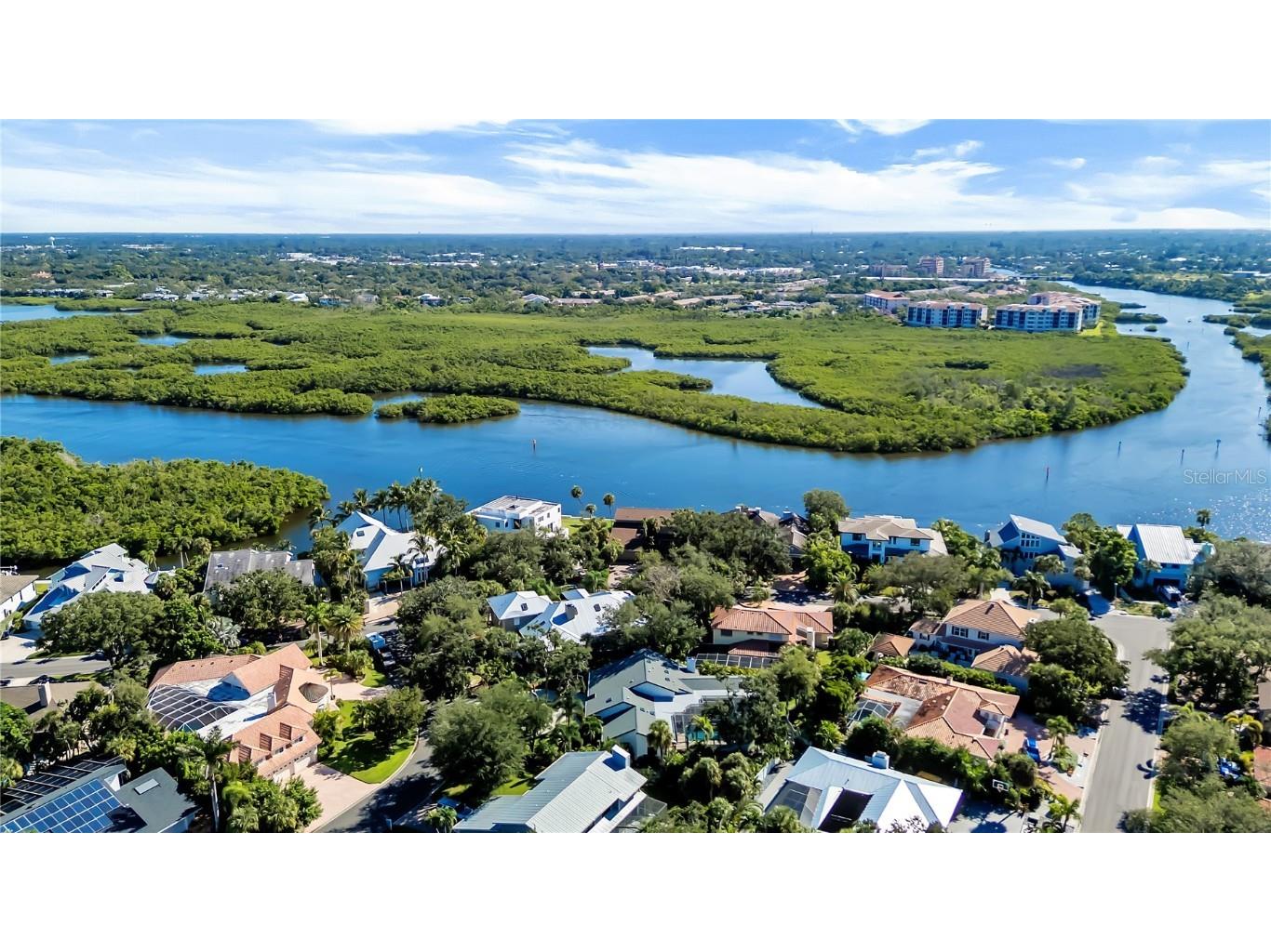 5361 Siesta Ct Sarasota FL 34242 TB8455948 image57