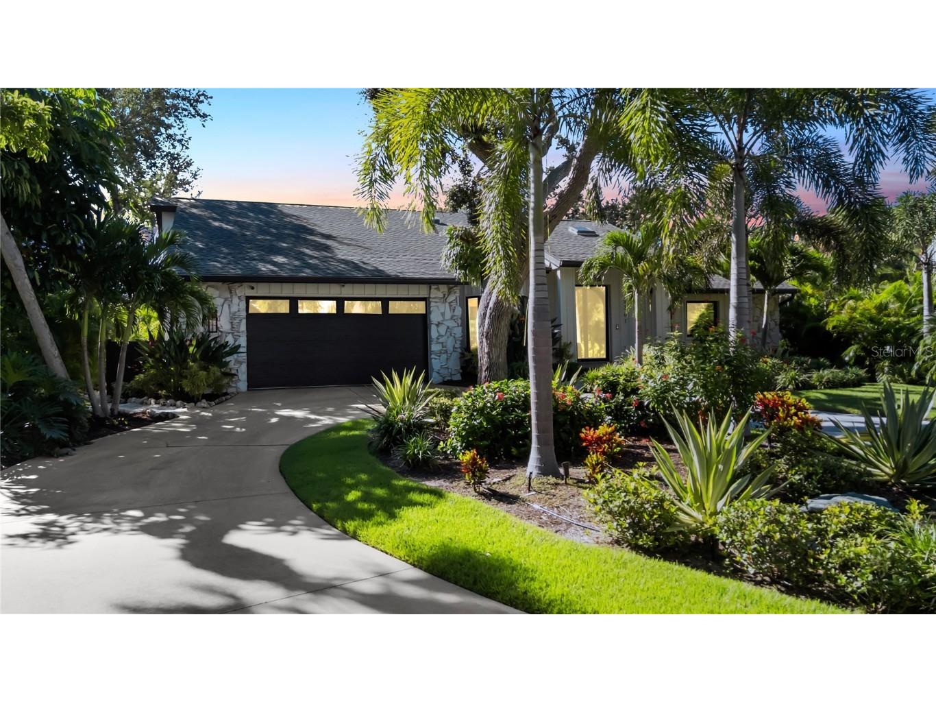 5361 Siesta Ct Sarasota FL 34242 TB8455948 image60