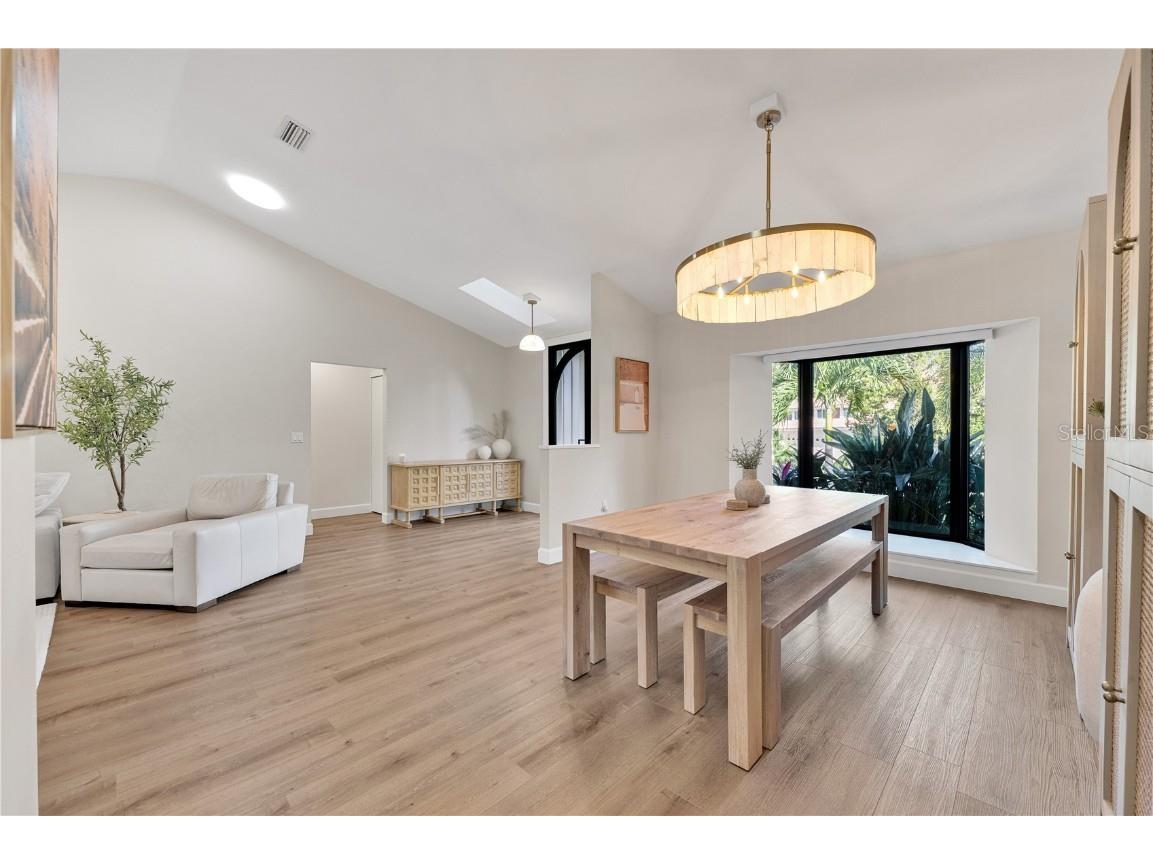 5361 Siesta Ct Sarasota FL 34242 TB8455948 image8