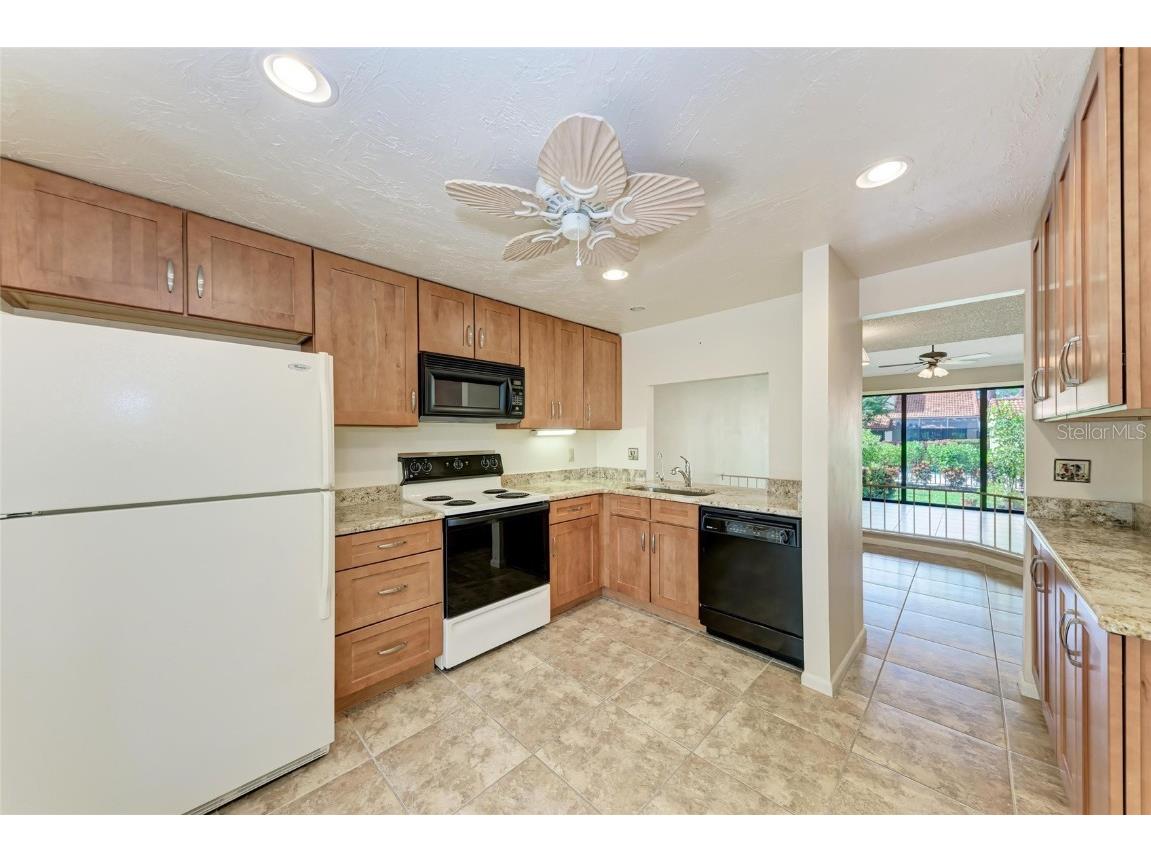 5362 Huntingwood Court #16 Sarasota FL 34235 A4665069 image14