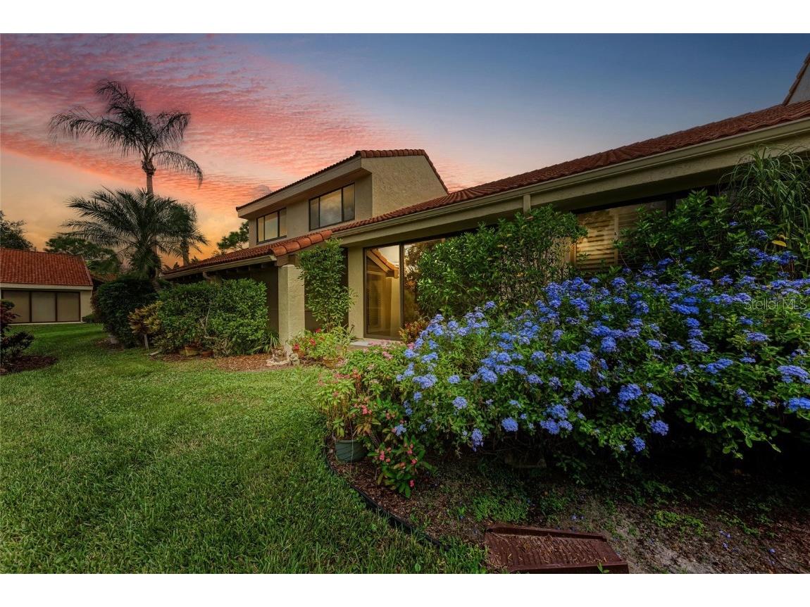 5362 Huntingwood Court #16 Sarasota FL 34235 A4665069 image2