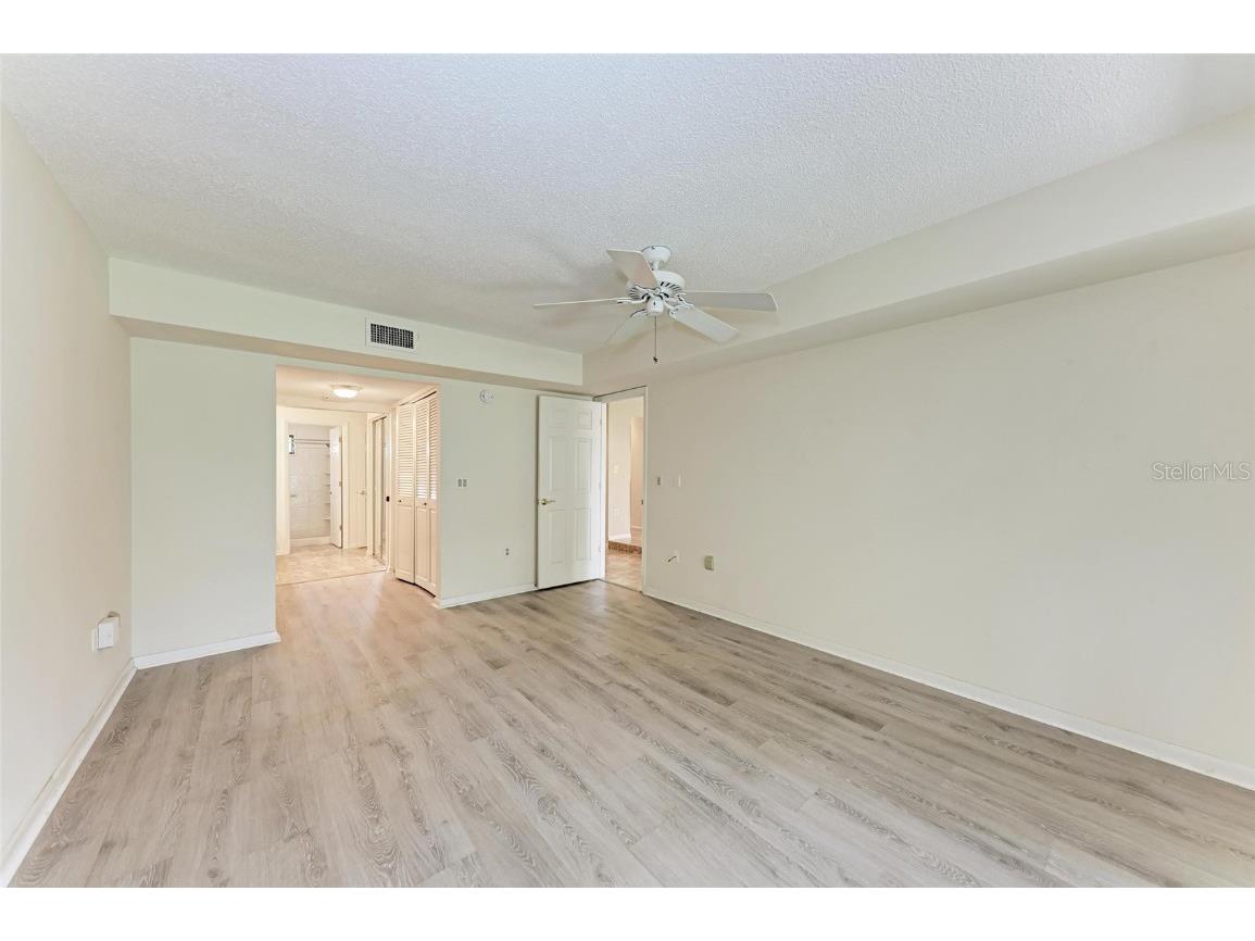 5362 Huntingwood Court #16 Sarasota FL 34235 A4665069 image22