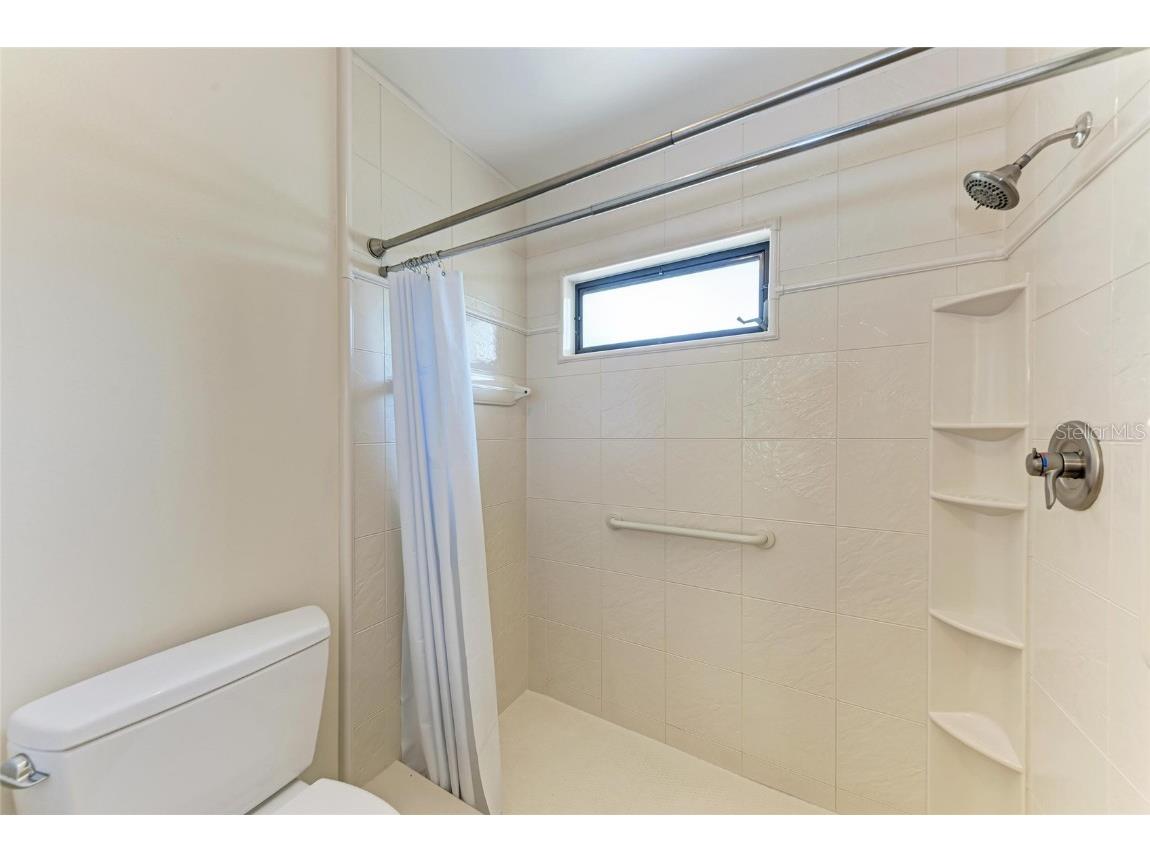 5362 Huntingwood Court #16 Sarasota FL 34235 A4665069 image26