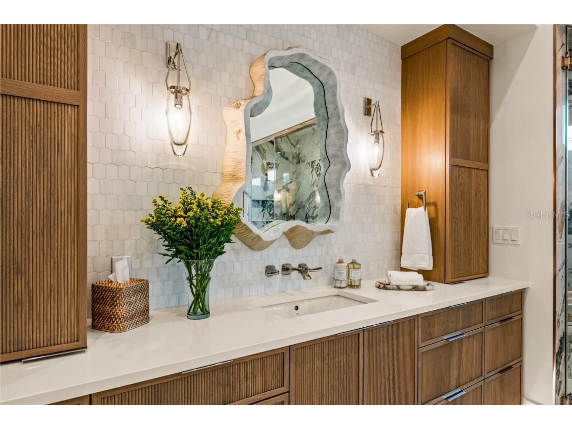 5362 Shadow Lawn Drive Sarasota FL 34242 - GRAND CANAL A4667008 image42