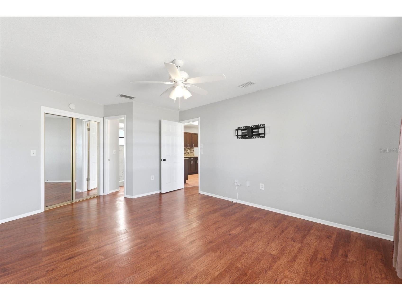 5364 Deltona Boulevard Spring Hill FL 34606 W7884380 image12