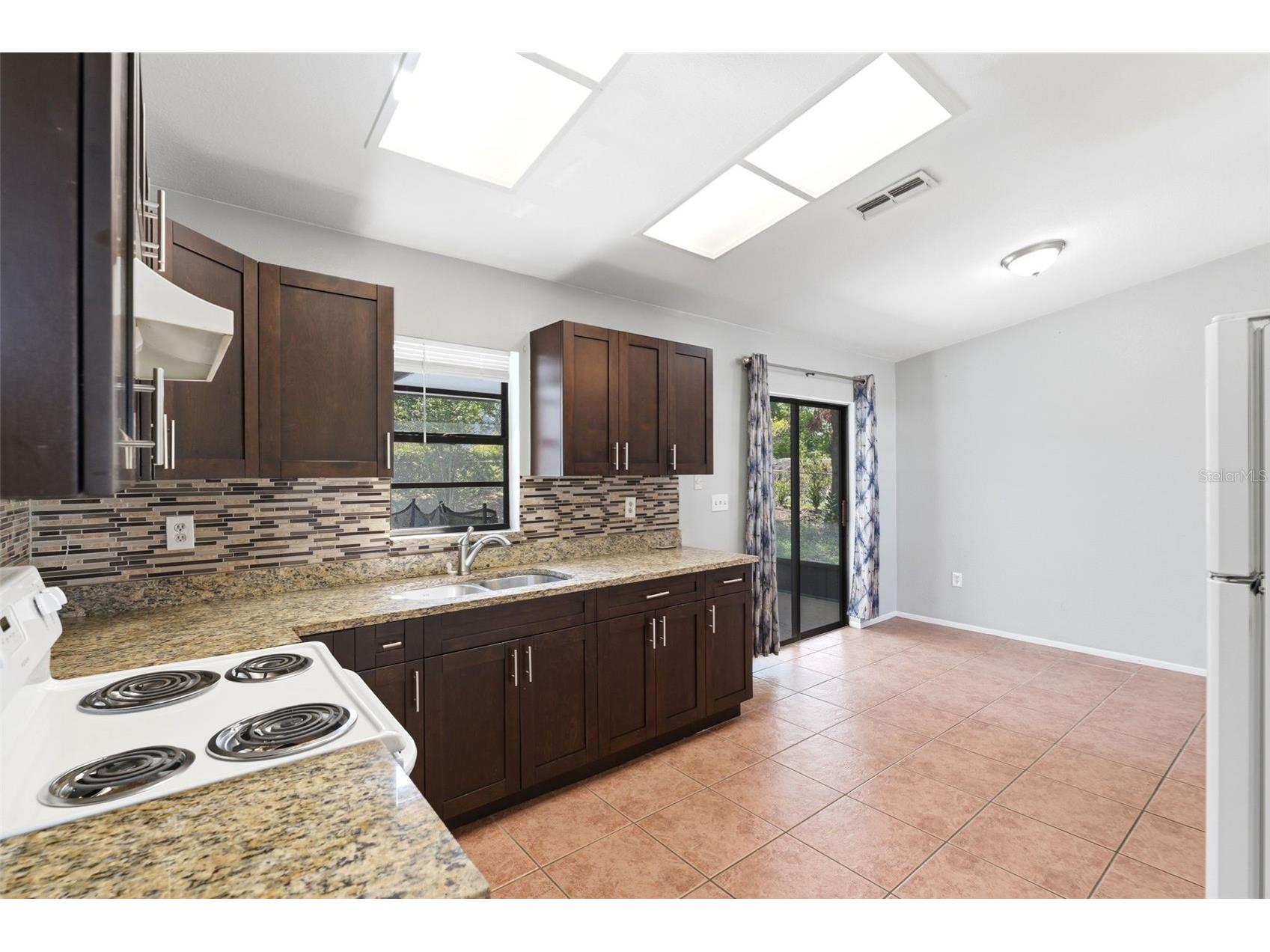 5364 Deltona Boulevard Spring Hill FL 34606 W7884380 image32