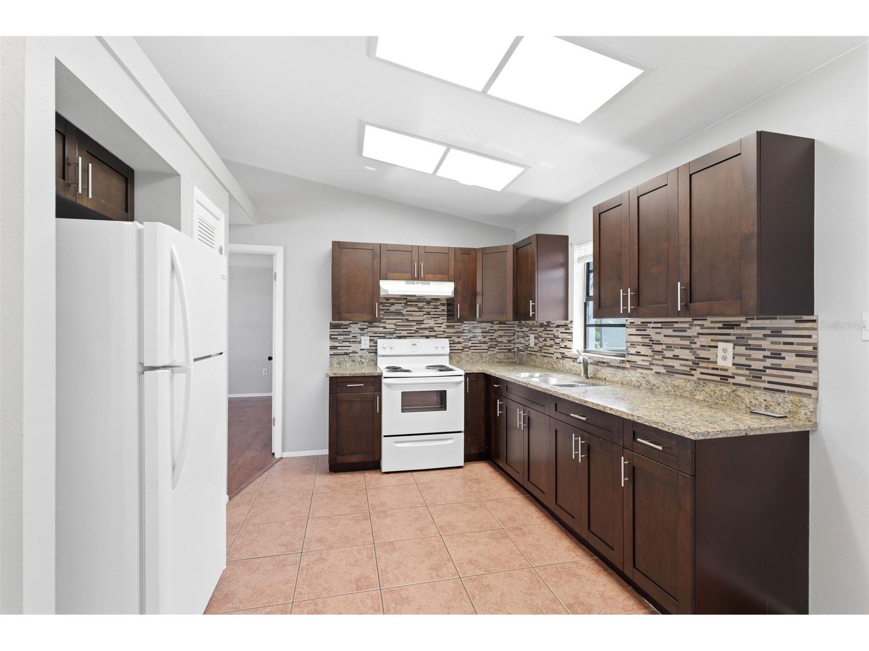 5364 Deltona Boulevard Spring Hill FL 34606 W7884380 image7