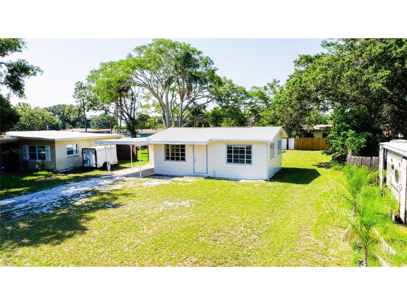 5365 Flamingo Drive N Saint Petersburg FL 33714 U8205330 image1