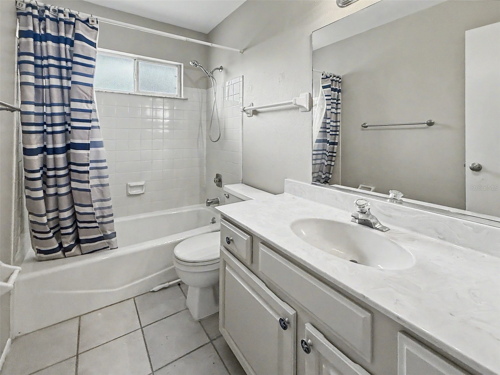 5365 Winewood Drive Sarasota FL 34232 A4693721 image10