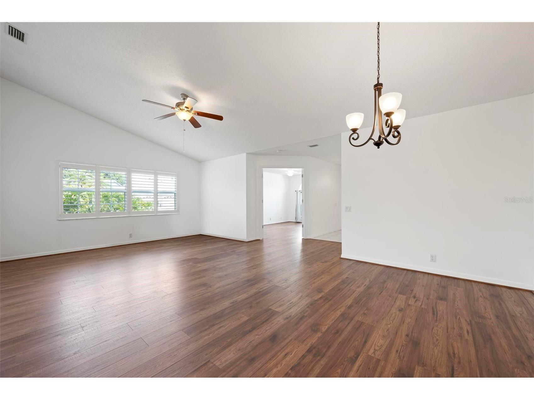 5368 Kelly Drive #17 Sarasota FL 34233 A4695569 image4