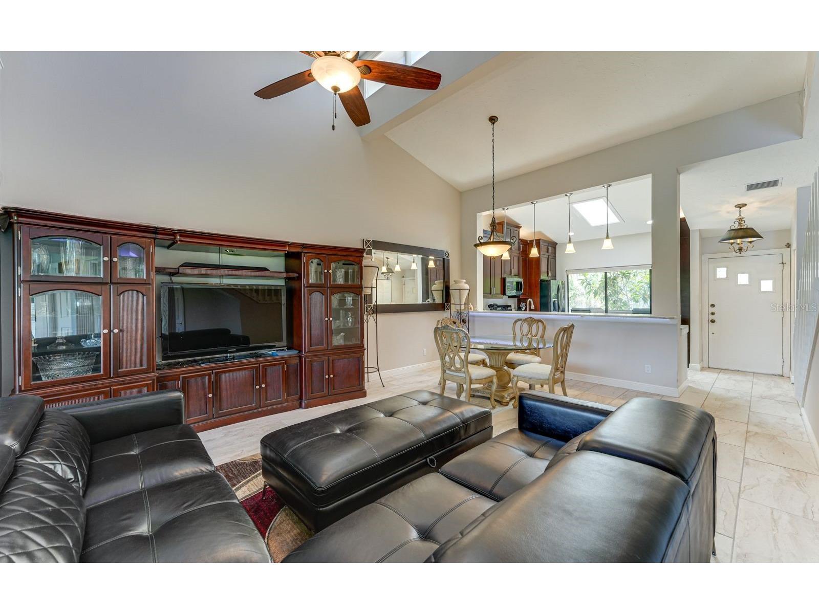 5369 Lake Arrowhead Trail #17A Sarasota FL 34231 A4689393 image10