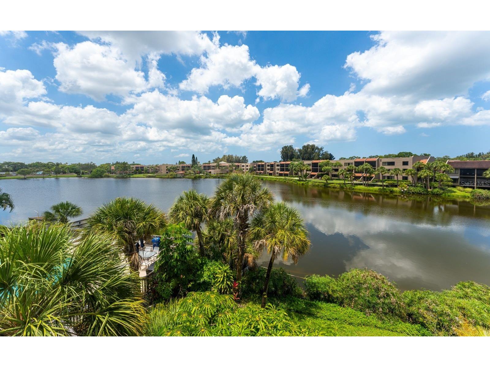 5369 Lake Arrowhead Trail #17A Sarasota FL 34231 A4689393 image2