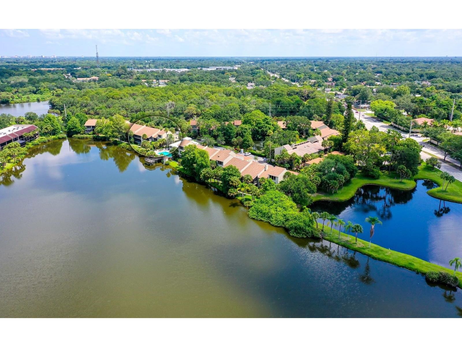 5369 Lake Arrowhead Trail #17A Sarasota FL 34231 A4689393 image3