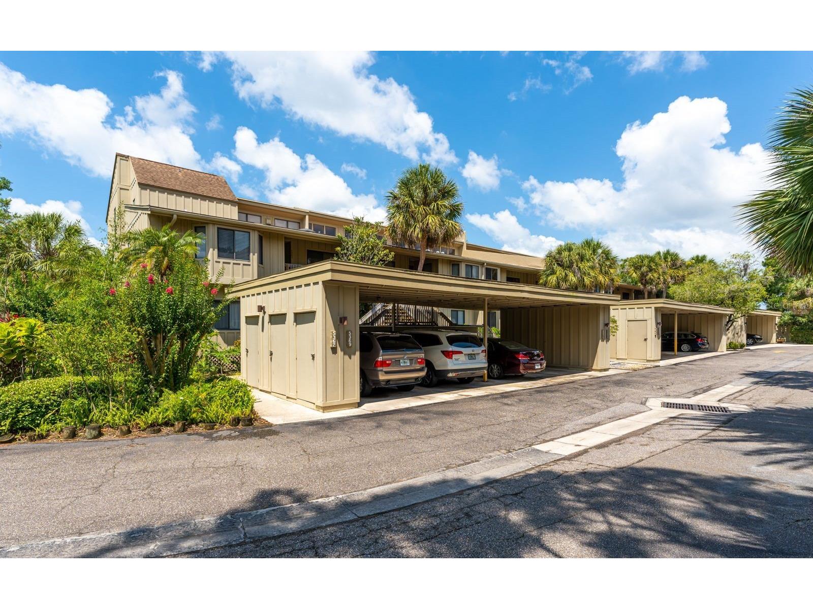 5369 Lake Arrowhead Trail #17A Sarasota FL 34231 A4689393 image8
