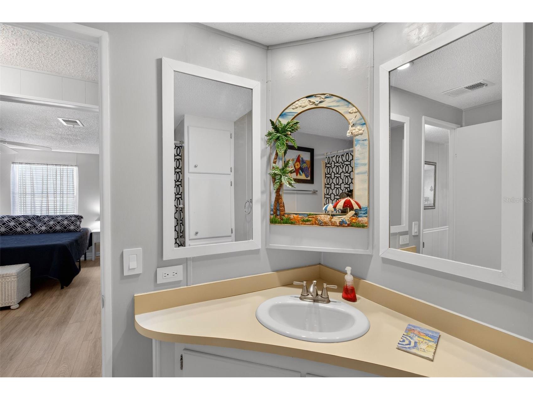 537 La Playa Circle North Port FL 34287 TB8468796 image23