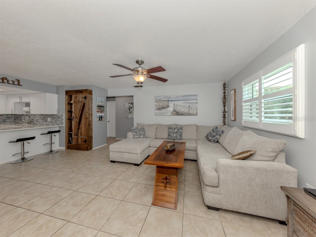 537 Manatee Court #203 Venice FL 34285 N6140783 image10