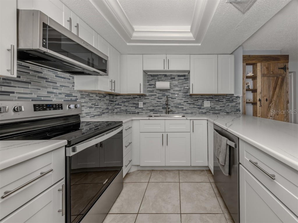 537 Manatee Court #203 Venice FL 34285 N6140783 image12