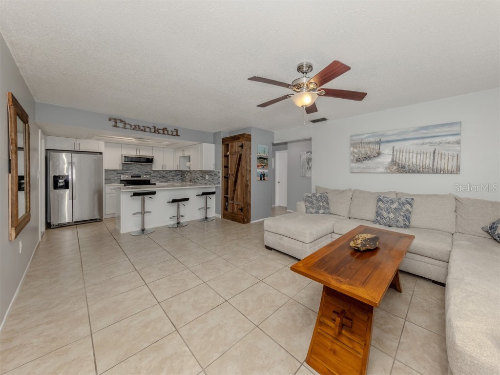 537 Manatee Court #203 Venice FL 34285 N6140783 image7