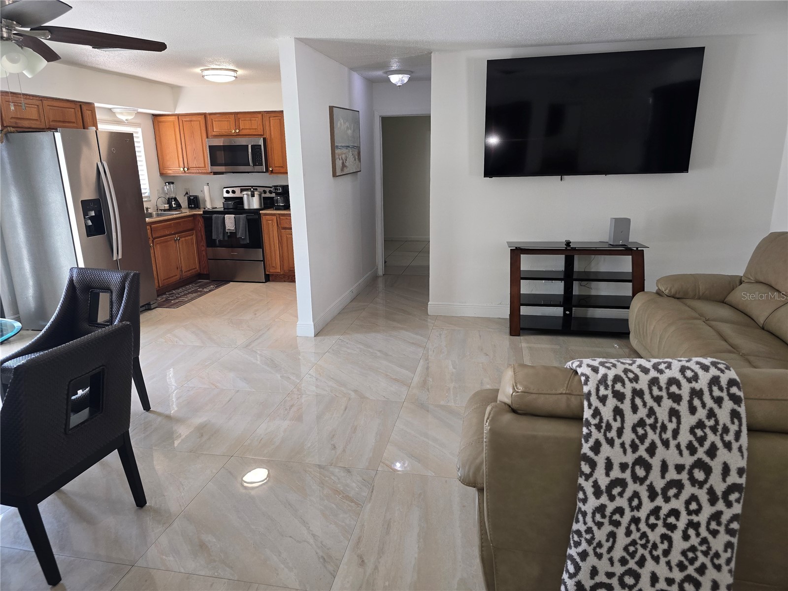 537 Melody Circle Sarasota FL 34237 A4699486 image2