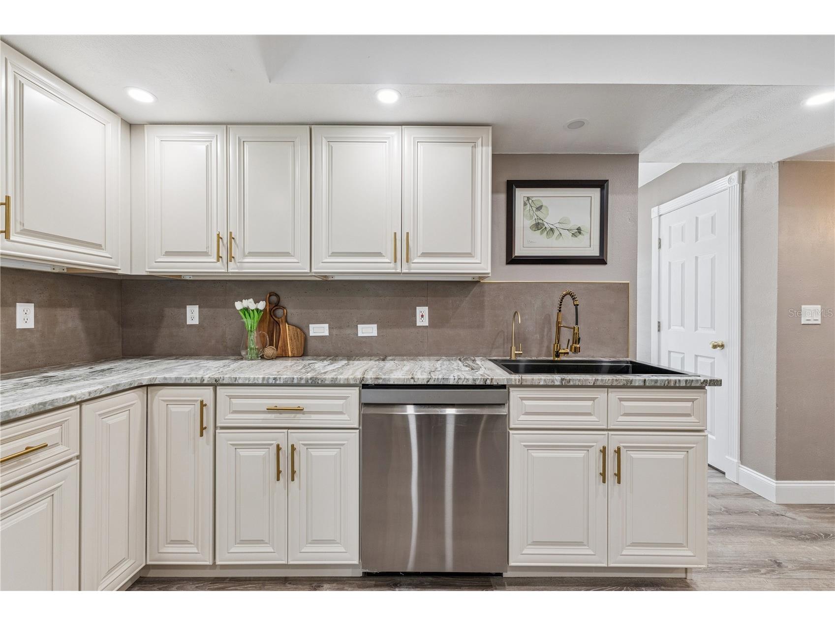 537 Pelican Bay Drive Daytona Beach FL 32119 O6422696 image9